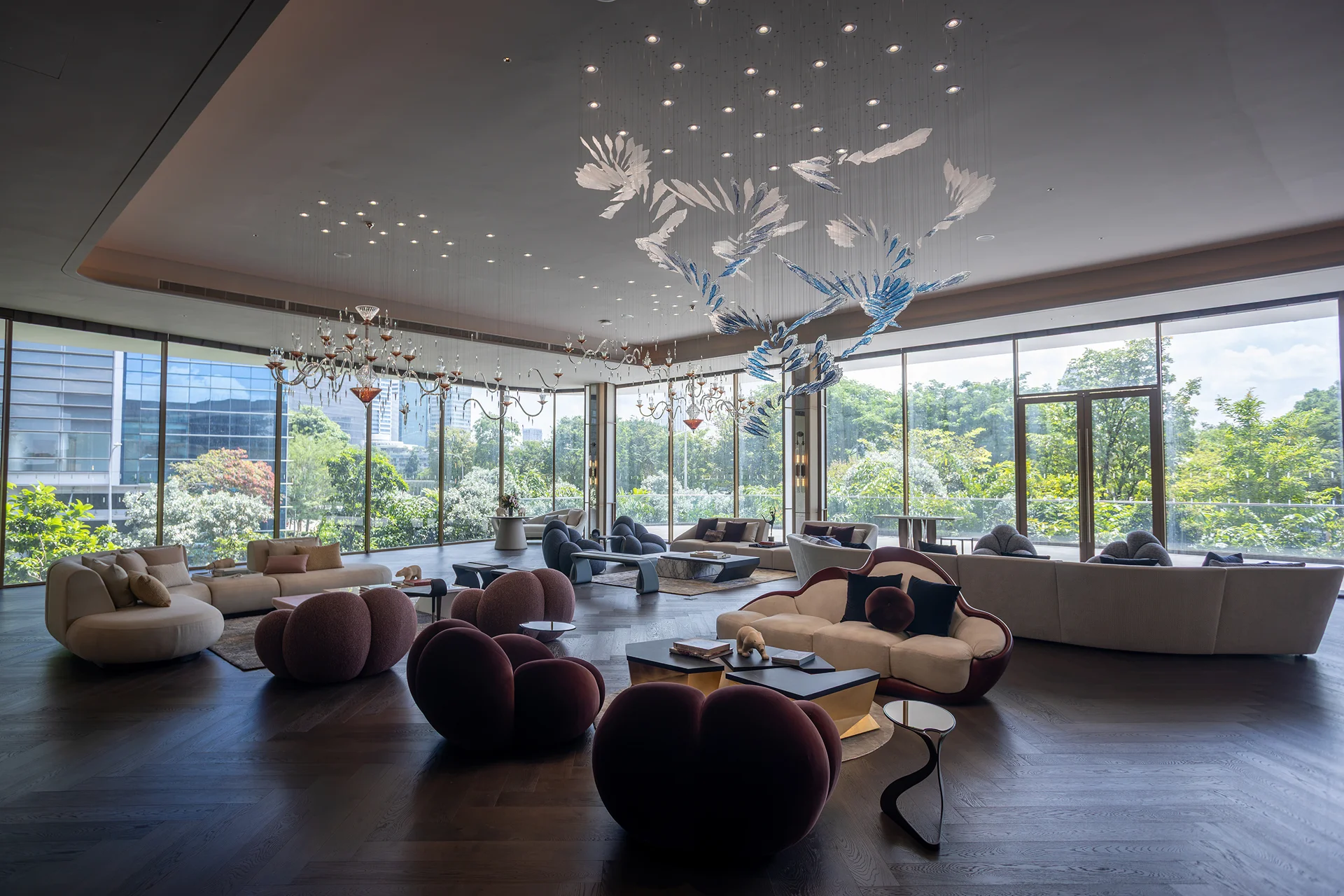 Christopher Guy : Showroom